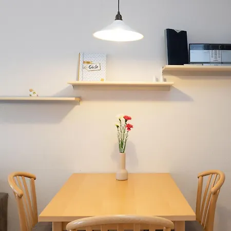 アパート 627, Seepark ゼリン